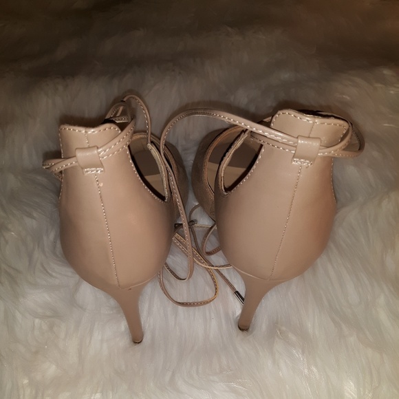 Sandals with 4" heel - Picture 5 of 8